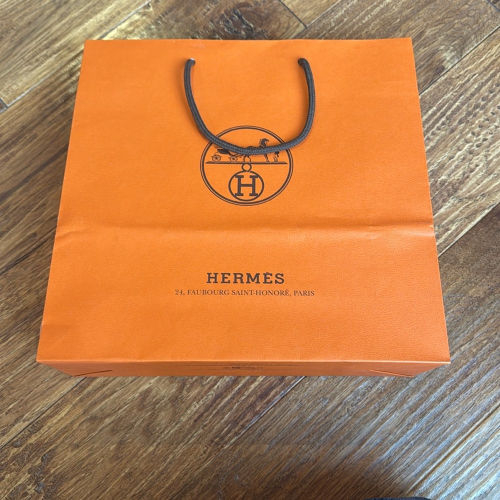 Empty Hermes Belt Box and Bag. No belt included. - Picture 3 of 5